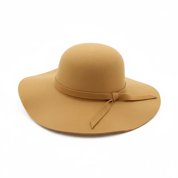 Chapeau Old Money