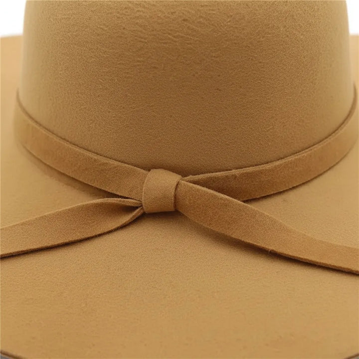 Chapeau Old Money