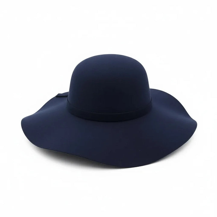 Chapeau Old Money