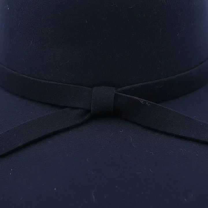 Chapeau Old Money