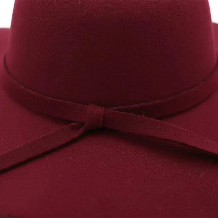 Chapeau Old Money