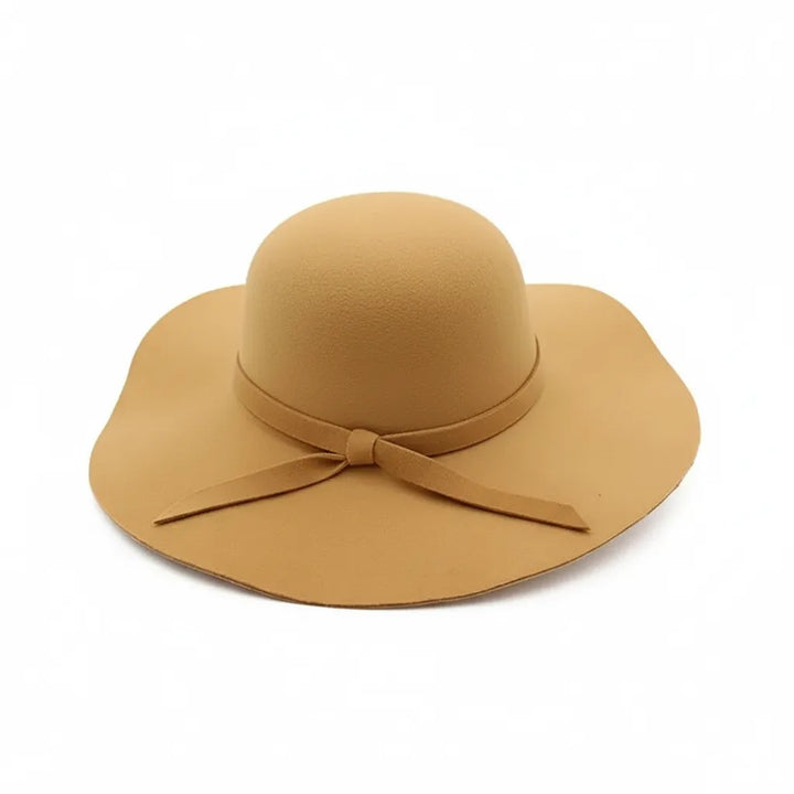Chapeau Old Money