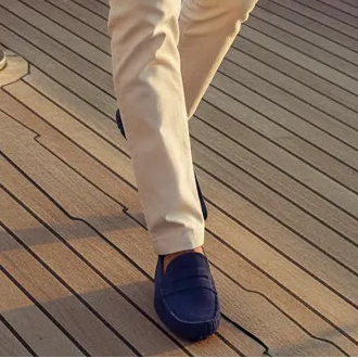 De Klassieke Blauwe Loafer